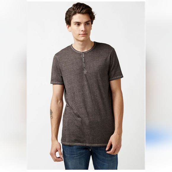 Buffalo David Bitton Mens Short Sleeve Henley Tee EUC Size M - Picture 1 of 13
